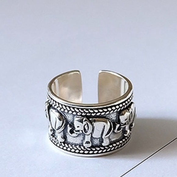 Silver Elephant Ring 925 Stamped Adjustable Wide - Picture 3 of 5